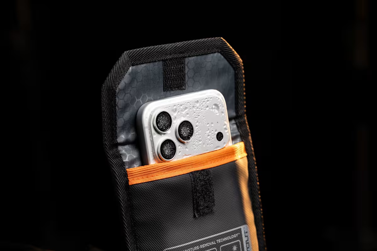 uag phone recovery pouch kieszeń do ratowania smartfona