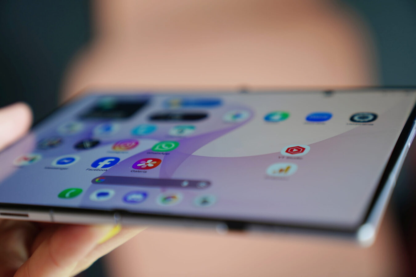 Samsung Galaxy Z Fold 8