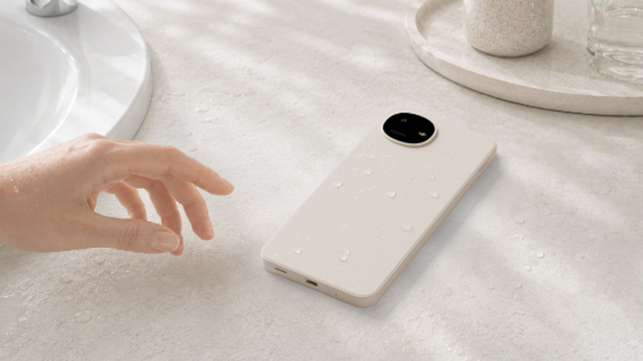 smartfon Sharp Aquos Wish 6