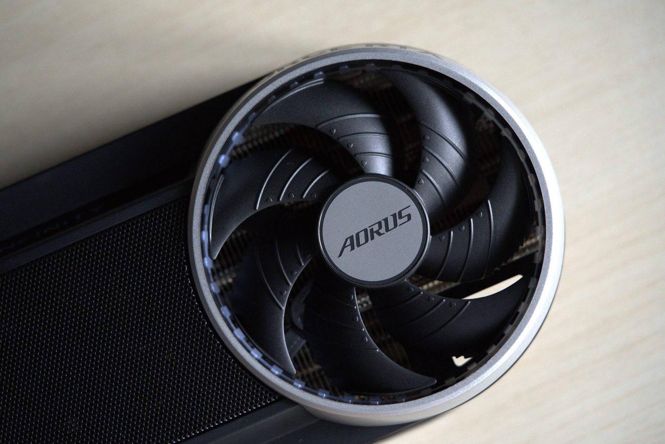 Gigabyte GeForce RTX 5070 AORUS INFINITY 12G